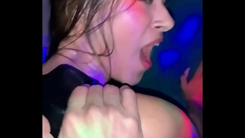 Latina fucks hard in the nightclub 2.7M Views – Pornmood