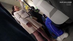 Japanese MILF Riding Hard On Commute – hot sex japan mom – PornMood