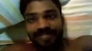 Indian ex girlfriend sucks after taking a shower – Pornmood