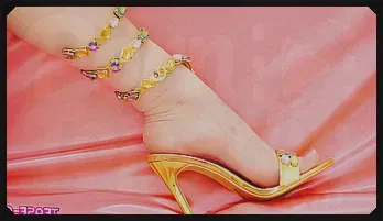 Sexy Brunette Foot Worship – Tess Thompson Gets Creamed in 4K – american hot mom – PornMood