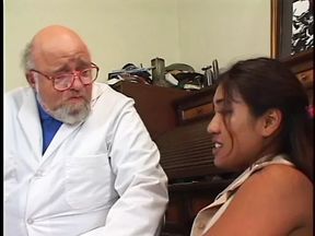 कामुक शिक्षक पुस्तकालय में रसदार एशियाई सुंदरता में प्रवेश करती है – Pornmood