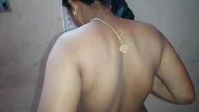 Malloo larki apne pati ka apne munh men chatti hai aur uska doodh choosti hai – Pornmood