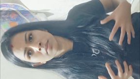 भाभी बाथरूम में टूथपेस्ट के साथ अपनी चूत में मास्टरबेट करती है – Pornmood