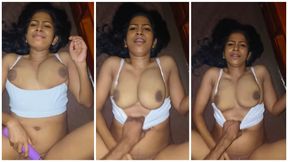 पति मेरी गांड को बहुत जोर से चोदता है। – Pornmood