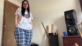 My Step-cousin Takes Advantage of the Fact That We Are Alone – Pornmood