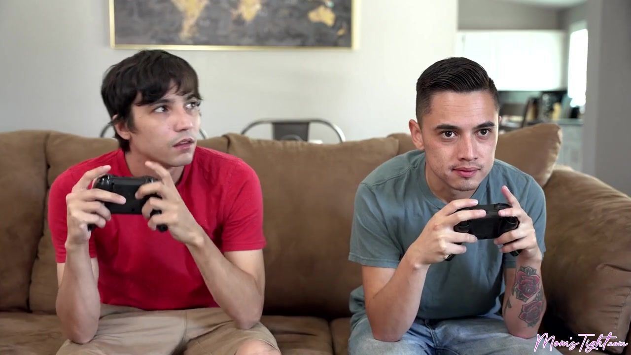 Artemisia Love – Stepmoms Hot Workout – Artemisia love – Pornmood