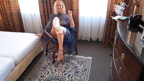 Tight pussy – Selena’s natural posing and sex games in bed – shinchan porn game – PornMood