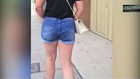 Yesi Hisel – Quick sex for money at Christmas: On the street, a lady is caught and agrees to have sex in exchange for cash to buy Christmas gifts – desi caught porn – PornMood