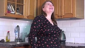 Rachel – Busty 50yr-old BBW Rachel gets naughty in the kitchen – busty milf porn videos – PornMood