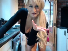 Big Busty Blondes Boobs – busty milf porn videos – PornMood