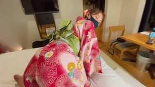 着物姿の女子大生と京都でとびっこいたずらデート！着物を着たまま中出しハメ撮りSEX ♡RYO&YUU♡素人カップル/歳の差/10代/美少女/スタイル抜群/パイパン/スマホ撮影/リアル/KIMONO – anime old man porn – PornMood